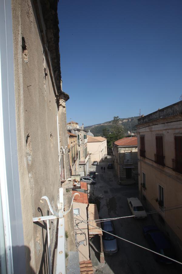 Al Vecchio Castello Acomodação com café da manhã Tropea Exterior foto